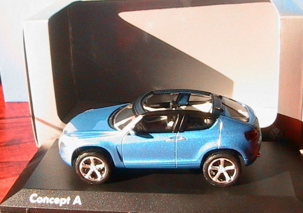 VW VOLKSWAGEN CONCEPT A ГОЛУБОЙ МЕТАЛЛИК