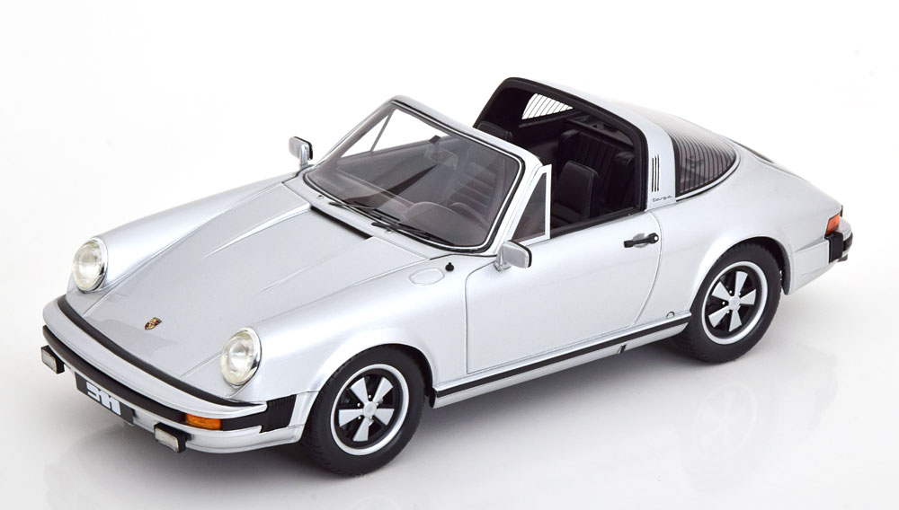 PORSCHE 911 TARGA SILVER