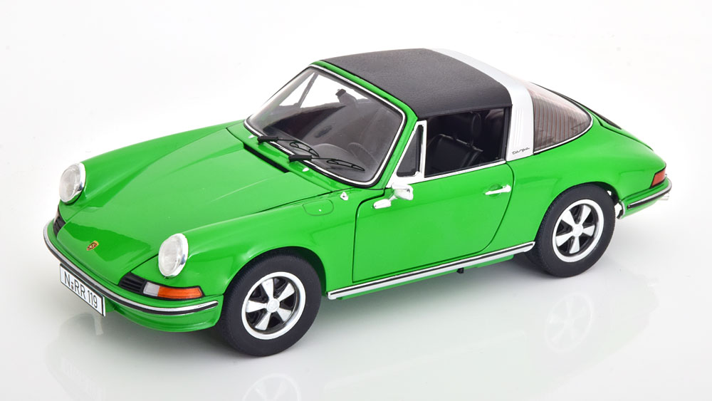 PORSCHE 911 S TARGA GREEN
