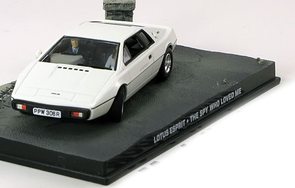 LOTUS ESPRIT JAMES BOND THE SPY WHO LOVED ME WHITE