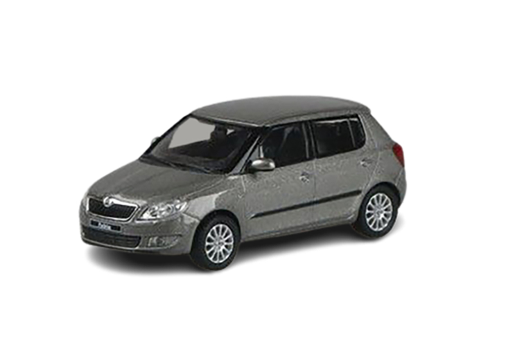 SKODA FABIA 2 FACELIFT NEW LOGO BEZOVA SILVER / SKODA FABIA 2 ФЕЙСЛИФТИНГ НОВЫЙ ЛОГОТИП БЕЗОВА СЕРЕБРИСТЫЙ