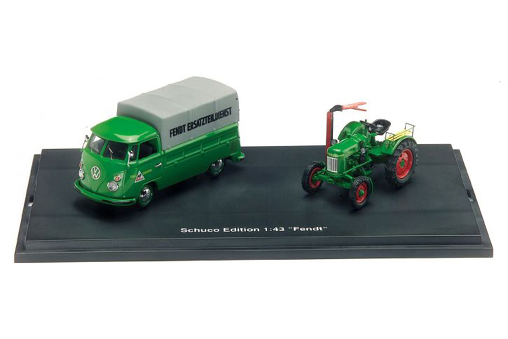 VW BULLI T1 PRITSCHE MIT PLANE AND FENDT TRAKTOR GREEN