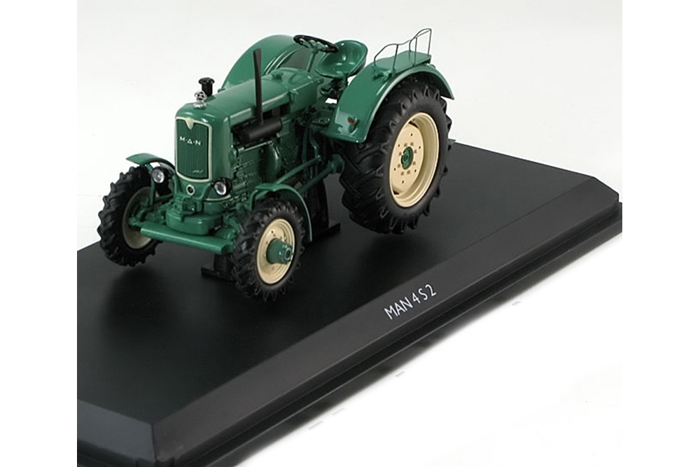 MAN 4S2 TRAKTOR GREEN