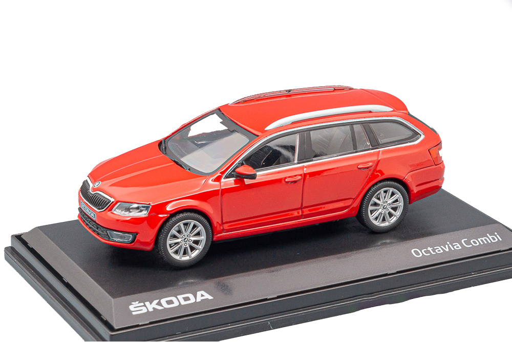 SKODA OCTAVIA III COMBI (2013), CORRIDA RED UNI