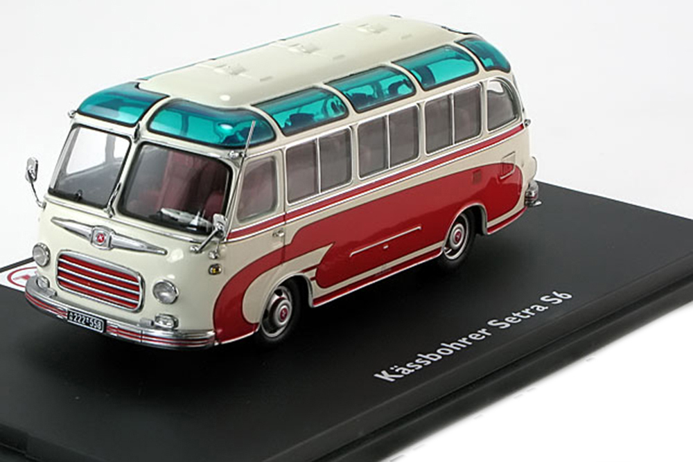 SETRA KAESSBOHRER S6 RED CREME