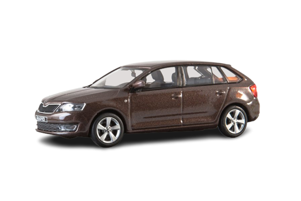 SKODA RAPID SPACEBACK 2013 BROWN / SKODA RAPID SPACEBACK 2013 КОРИЧНЕВЫЙ