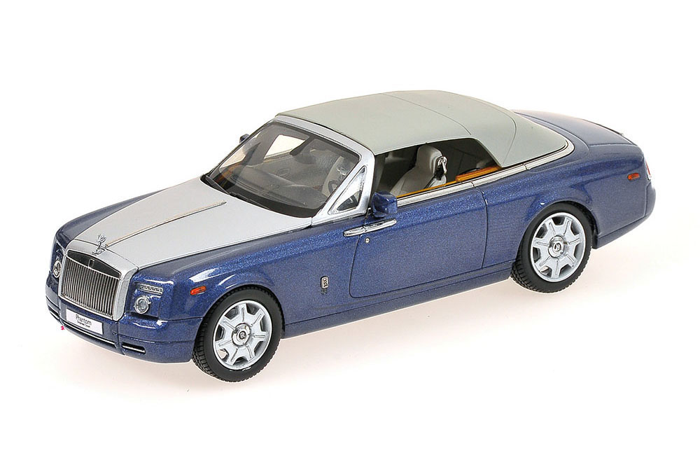ROLLS-ROYCE PHANTOM DROPHEAD COUPE METROPOLITAN BLUE