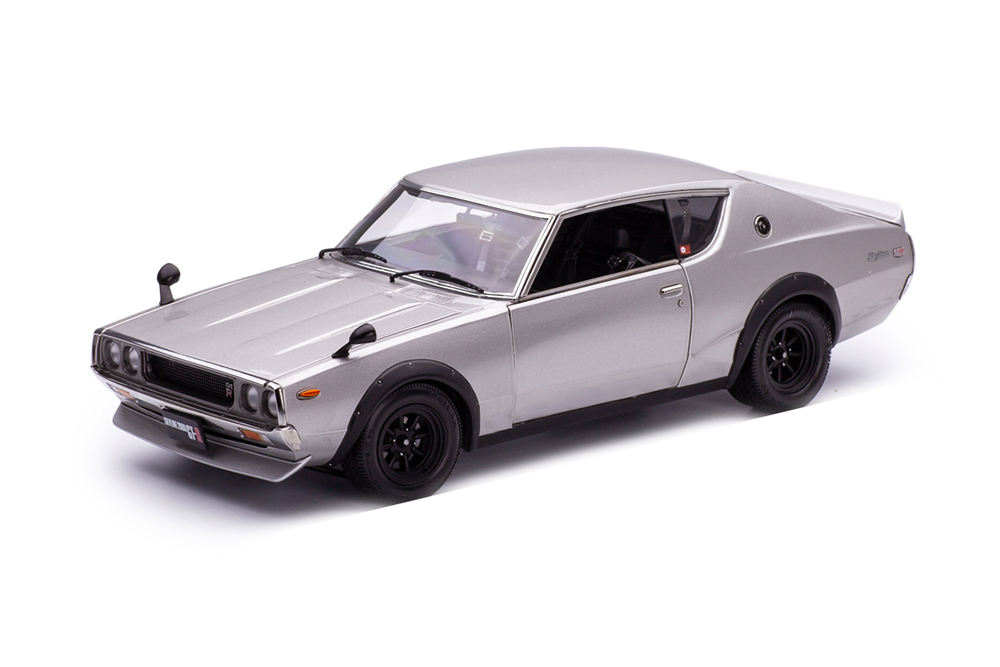 NISSAN SKYLINE 2000 GT-R (KPGC110) СЕРЕБРИСТЫЙ