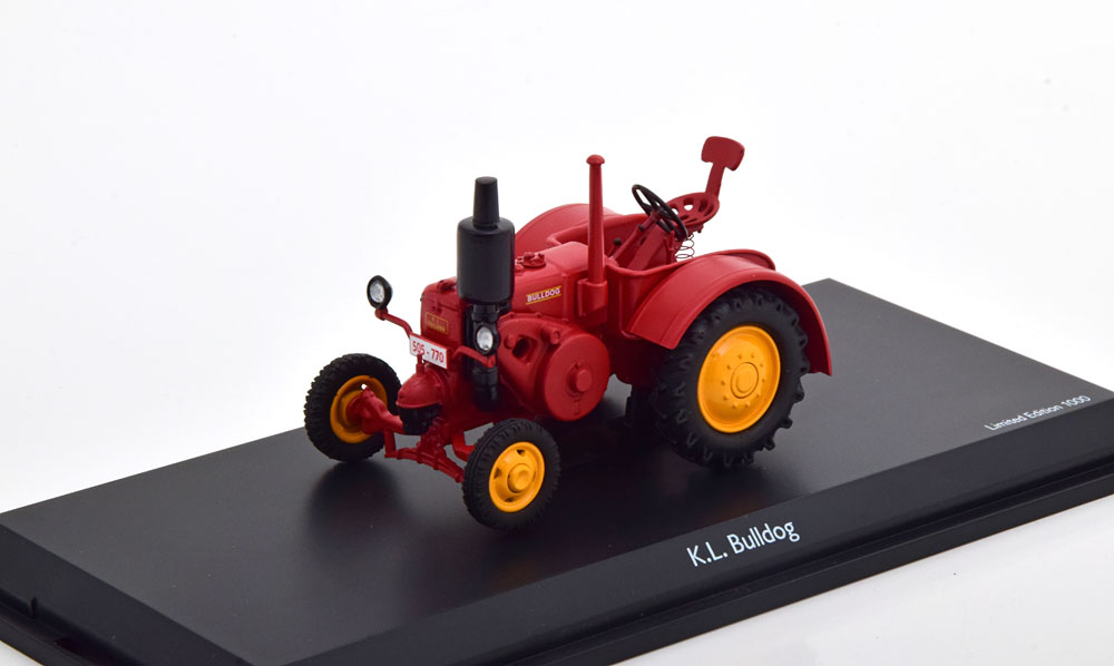 TRACTOR KELLY & LEWIS BULLDOG (LANZ) AUSTRALIA RED YELLOW