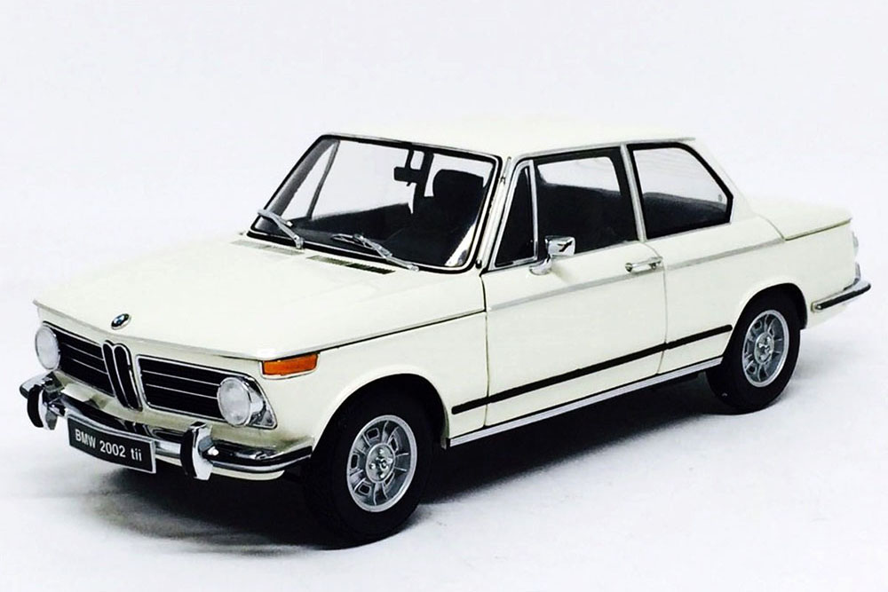 BMW 2002 TII 1971-1975 WHITE