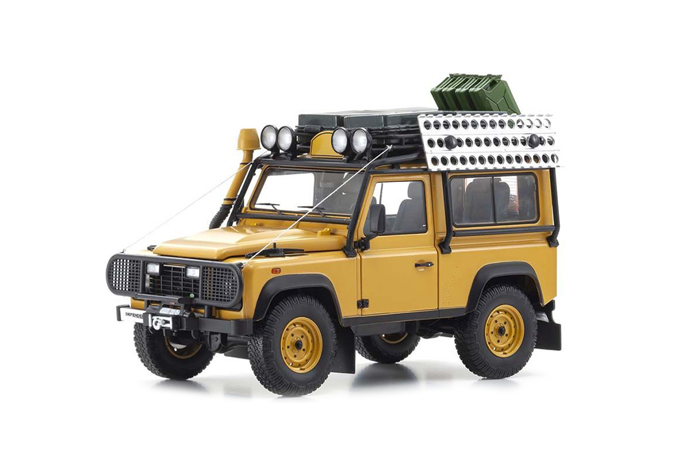 LAND ROVER DEFENDER 90 ЖЕЛТЫЙ СО СНАРЯЖЕНИЕМ