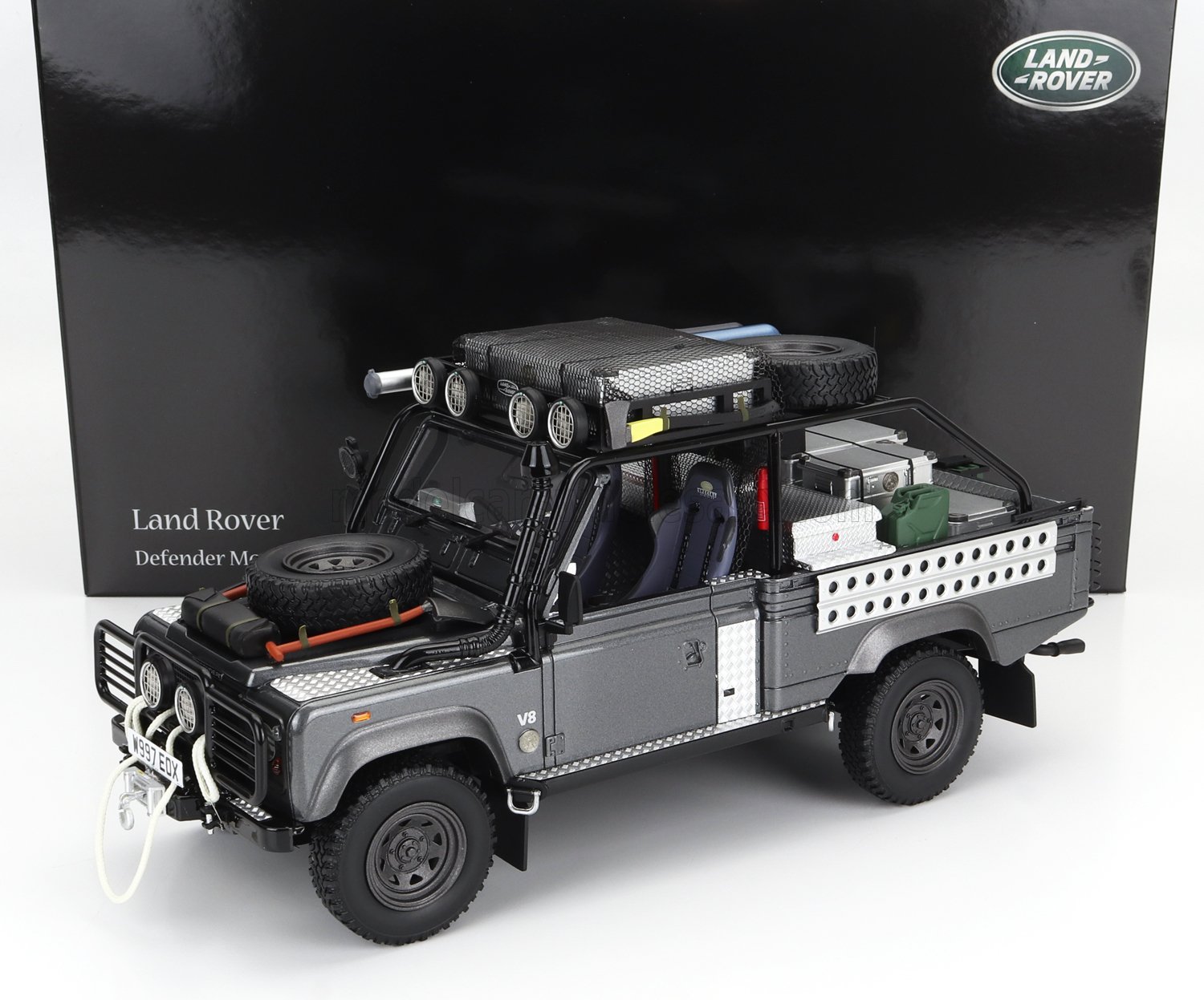 LAND ROVER DEFENDER 90 PICK-UP 2001 - LARA CROFT - TOMB RAIDER - ANGIOLINA JOLIE - MOVIE, CORRIS GREY
