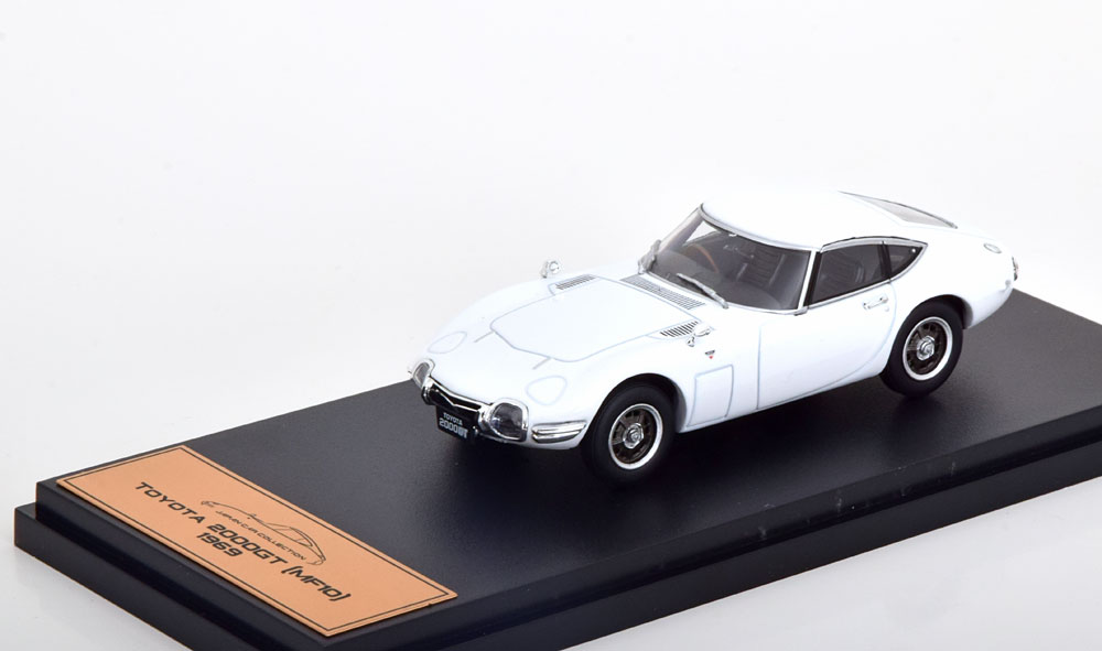 TOYOTA 2000 GT MF10 1969 WHITE