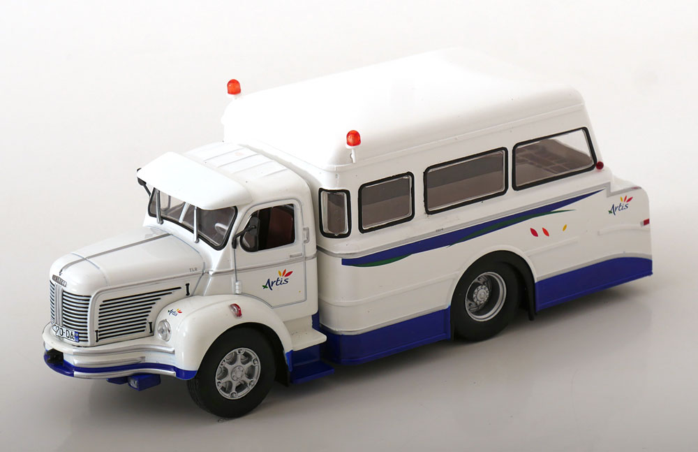 BERLIET TLR 10R ARTIS WHITE BLUE