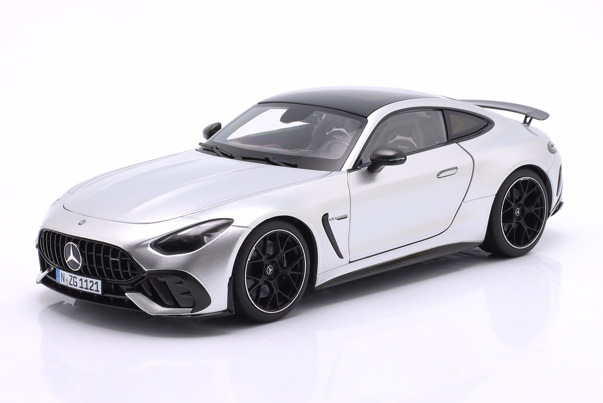 MERCEDES-BENZ AMG GT 63 PRO 4MATIC+ HIGH-TECH SILVER / МЕРСЕДЕС-БЕНЦ АМГ ГТ 63 ПРО 4MATIC ХАЙ-ТЕК СЕРЕБРИСТЫЙ