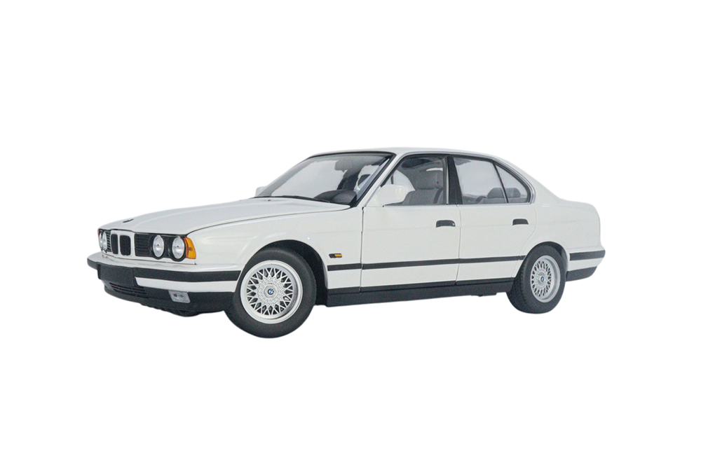 BMW E34 535I 5-SERIES 1988 WHITE / БМВ Е34 5-Я СЕРИЯ БЕЛЫЙ