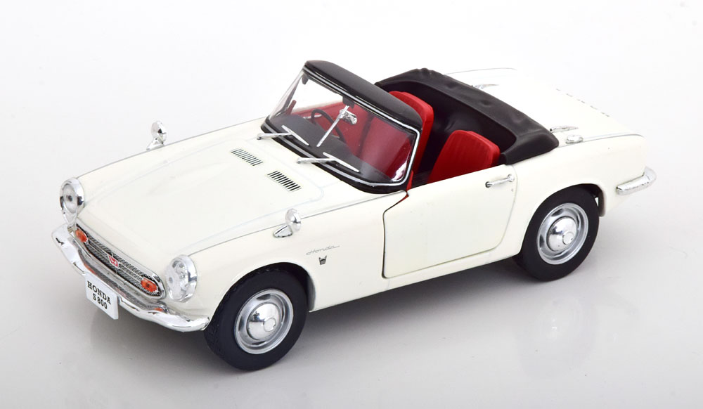 HONDA S800 WHITE