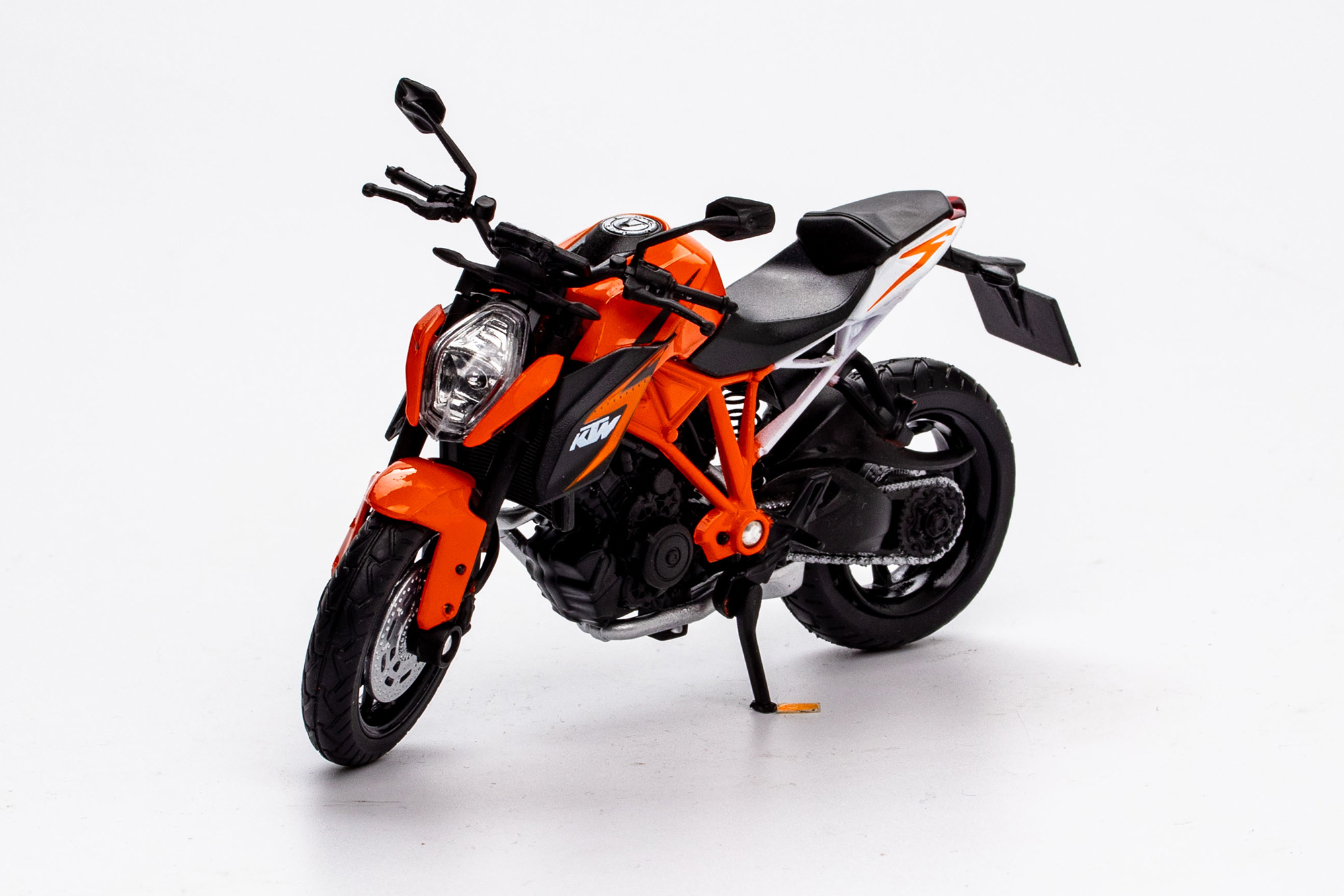 KTM 1290 SUPER DUKE R / КТМ СУПЕР ДУКЕ ОРАНЖЕВЫЙ