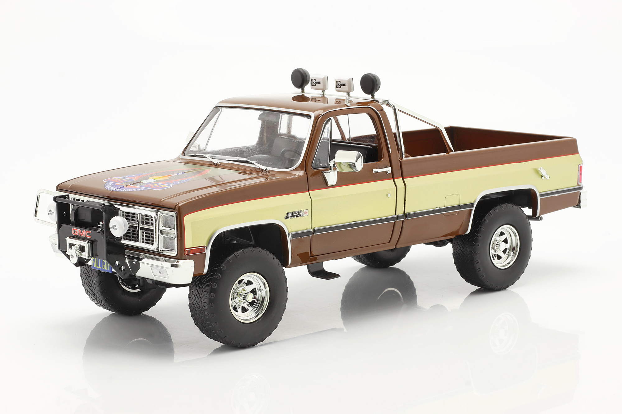 GMC K-2500 SIERRA GRANDE WIDESIDE FALL GUY 1982 BROWN / GOLD / ГМК K-2500 СИЕРРА ГРАНДЕ ВИДЕСИДЕ ФАЛЛ ГУЙ КОРИЧНЕВЫЙ ЗОЛОТОЙ