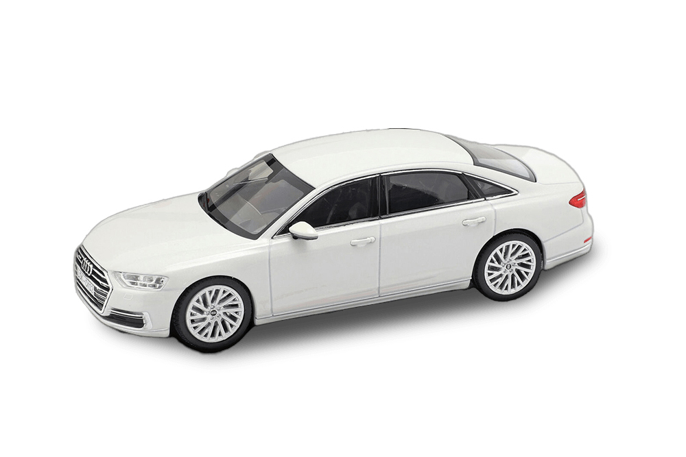 AUDI A8 L 2018 БЕЛЫЙ