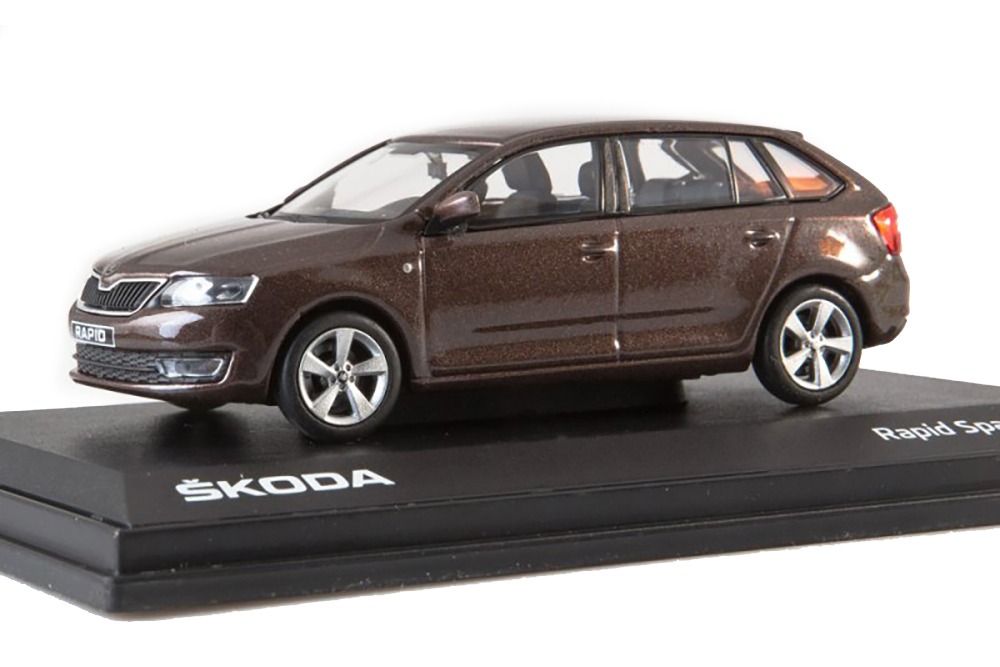 SKODA RAPID SPACEBACK 2013 BROWN