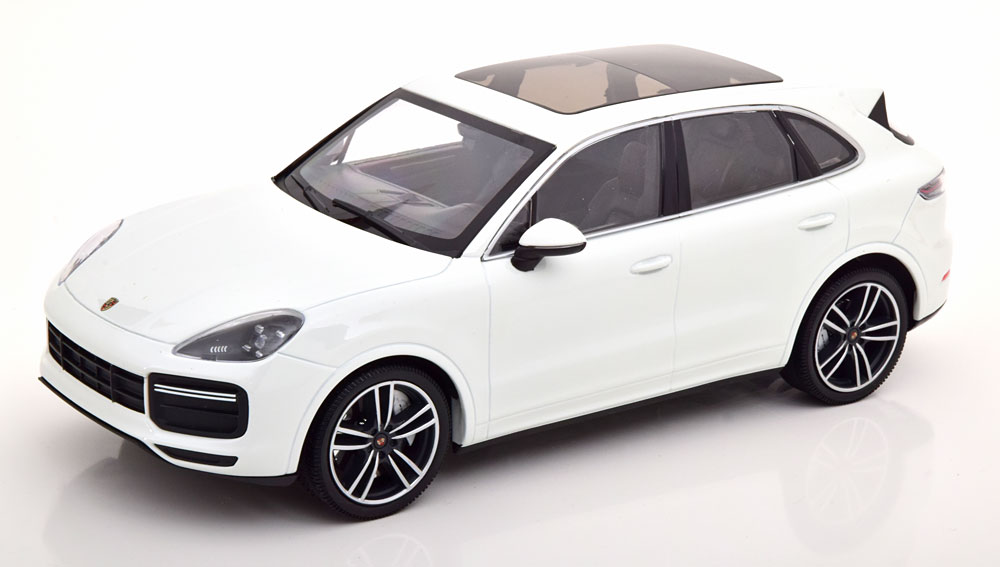 PORSCHE CAYENNE TURBO S 2017 WHITE / ПОРШЕ КАЙЕН ТУРБО-С БЕЛЫЙ