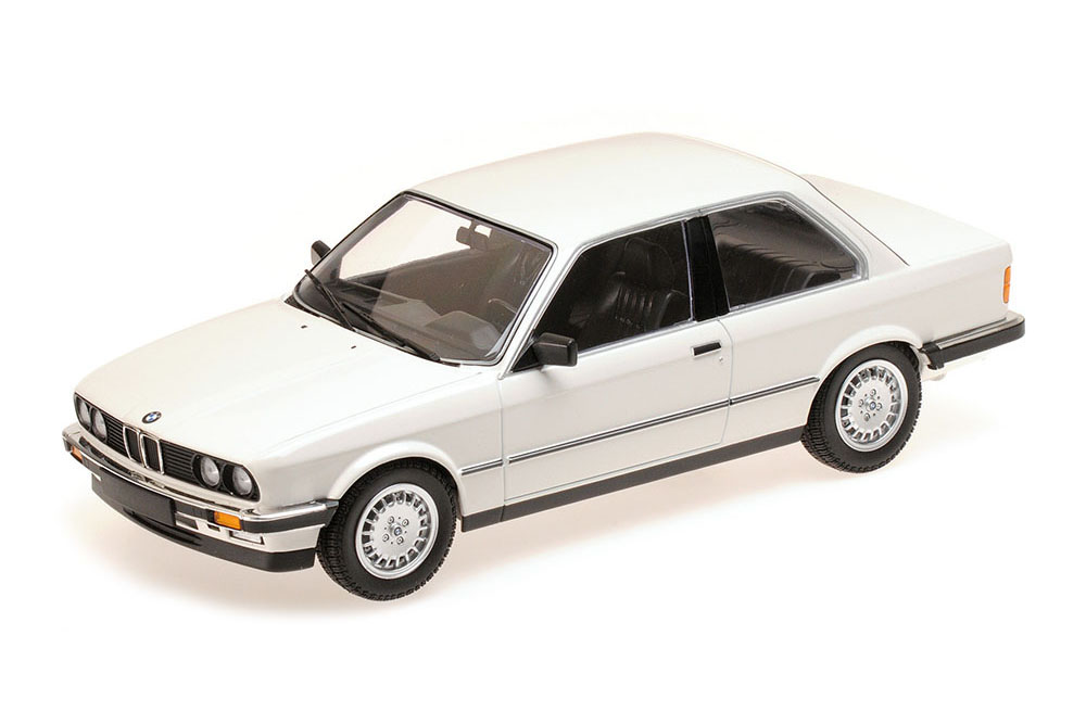 BMW 323I E30 БЕЛЫЙ 1982