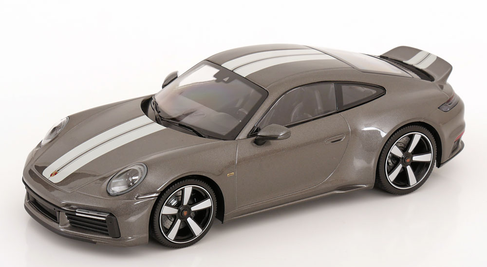 PORSCHE 911 (992) SPORT CLASSIC 2022 GREY METALLIC