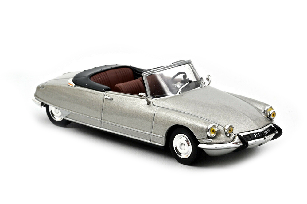 CITROEN DS19 CABRIOLET 1965 PEARL GREY