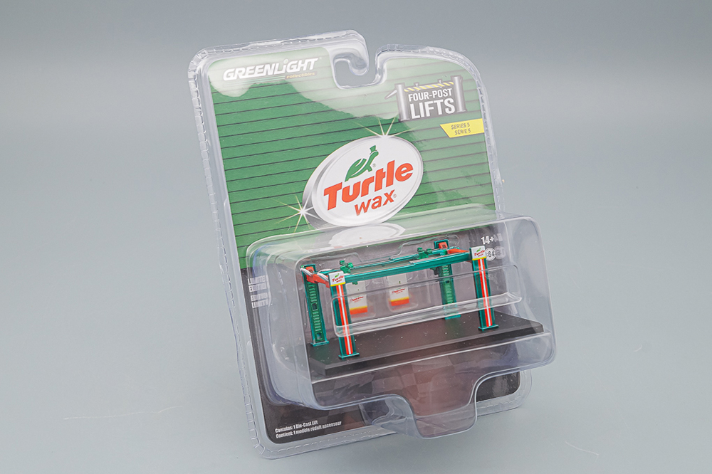 GARAGE АВТОМАСТЕРСКАЯ - АВТОМОБИЛЬНЫЙ ПОДЪЕМНИК "TURTLE WAX" (ДЛИНА МОДЕЛИ 6-10 СМ)