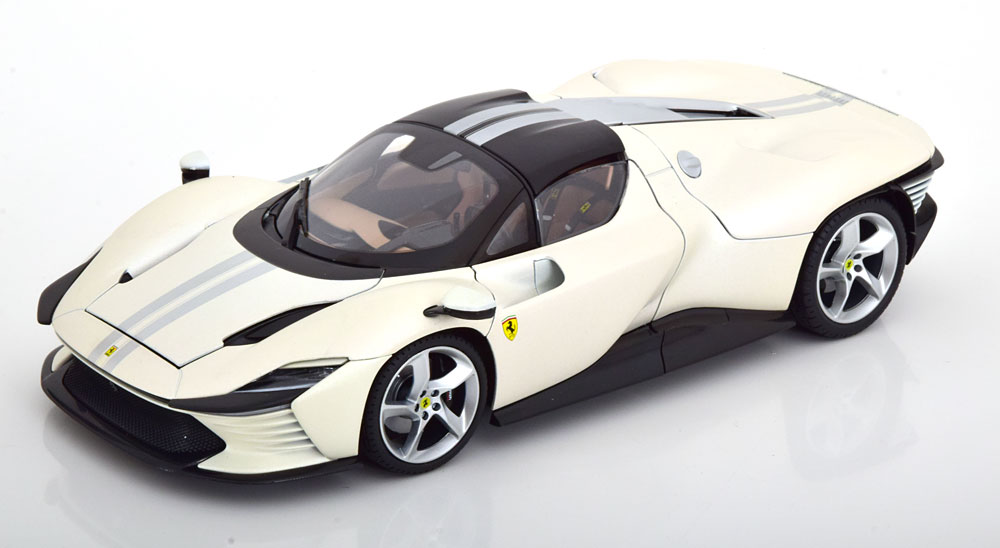 FERRARI DAYTONA SP3 2021 WHITEMETALLIC