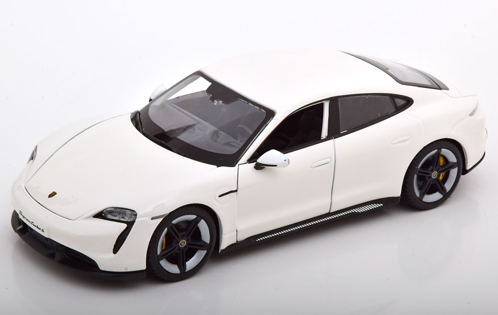 PORSCHE TAYCAN TURBO S 2020 WHITE