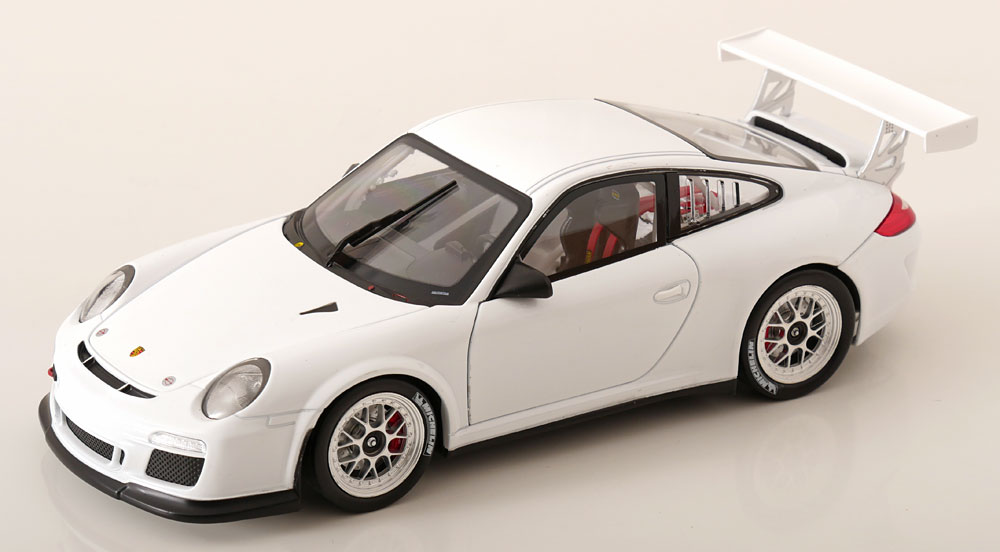 PORSCHE 911 (997 II) GT3 CUP STREET 2009 WHITE