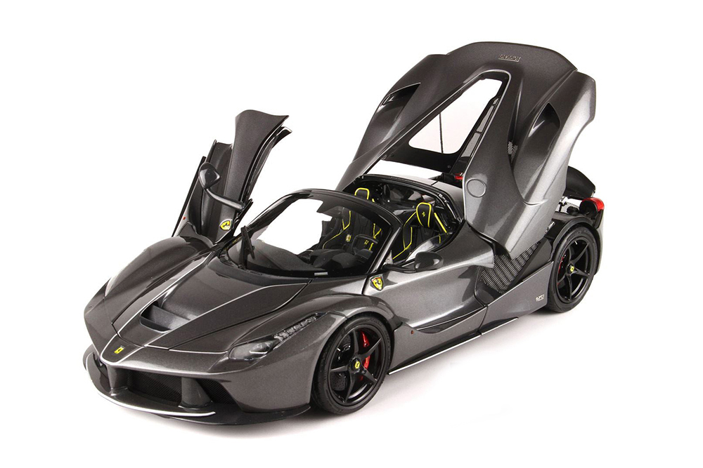 FERRARI LAFERRARI APERTA GREY O/C