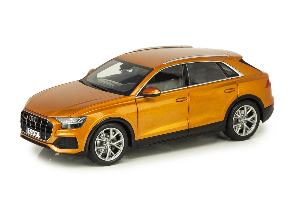 AUDI Q8 4Х4 2018 DRAGON ORANGE METALLIC