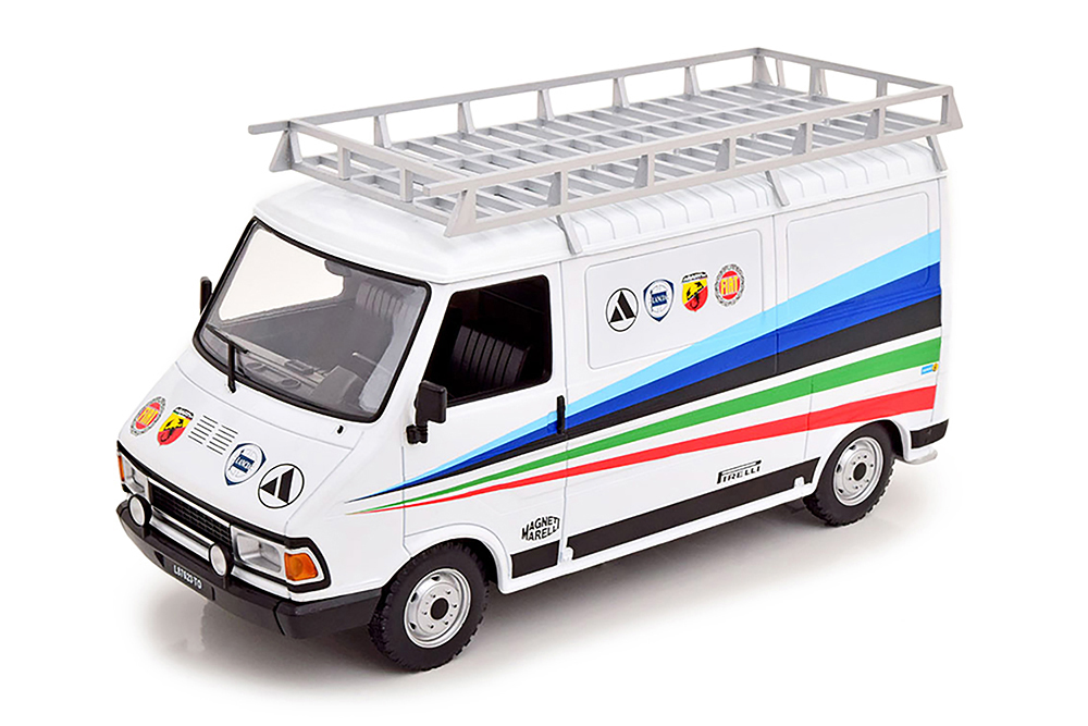 FIAT 242 ТЕХНИЧКА FIAT ABARTH С БАГАЖНИКОМ НА КРЫШЕ 1980