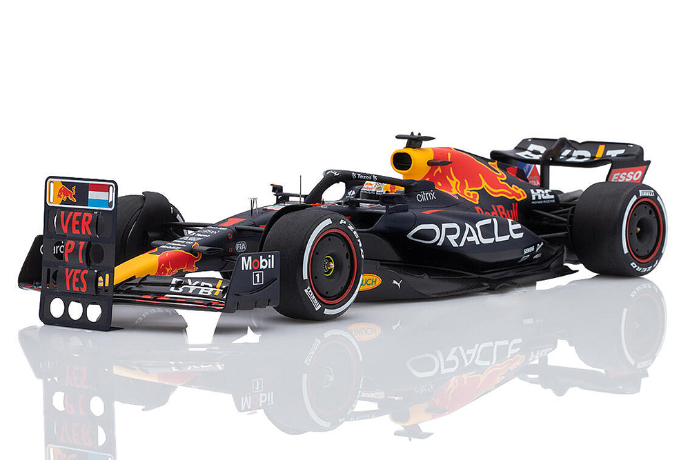 RED BULL RB18 ORACLE F1 SIEGER GP SAUDI ARABIEN DSCHIDDA 2022 MAX VERSTAPPEN / RED BULL RB18 ORACLE F1 ПОБЕДИТЕЛЬ ГРАН-ПРИ САУДОВСКОЙ АРАВИИ ДЖИДДА 2022 МАКС ФЕРСТАППЕН