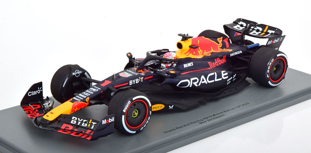 RED BULL RB19 HONDA RBPT ORACLE F1 SIEGER GP BAHRAIN 2023 MAX VERSTAPPEN (С АКРИЛОВЫМ БОКСОМ)