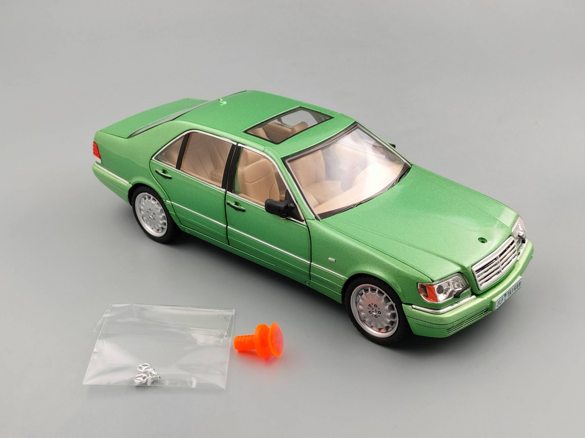 MERCEDES-BENZ W140, ЗЕЛЁНЫЙ, 21 СМ (БЕЗ УПАКОВКИ)