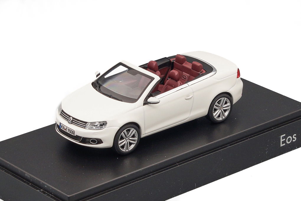 VW VOLKSWAGEN EOS II (2011), WHITE