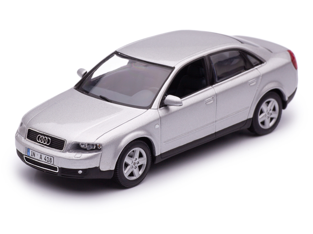 AUDI A4 B6 2000 СЕРЕБРИСТЫЙ