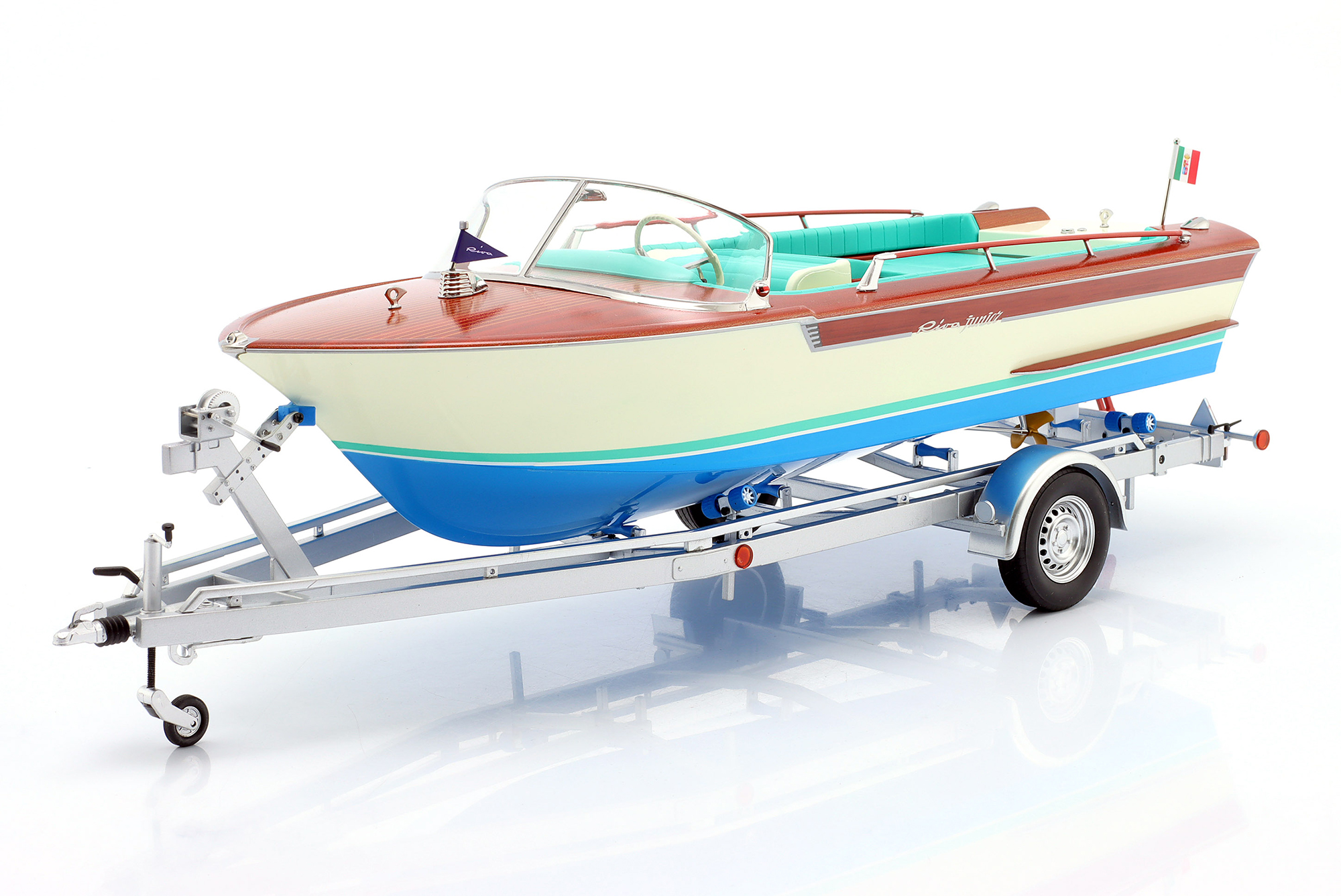 RIVA JUNIOR MOTORBOOT MIT ANHÄNGER 1966 BROWN / CREAM / LIGHT BLUE / РИВА ДЖУНИОР МОТОРБУТ МИТ АНХАНГЕР КОРИЧНЕВЫЙ КРЕМОВЫЙ СВЕТЛЫЙ СИНИЙ СВЕТЛО