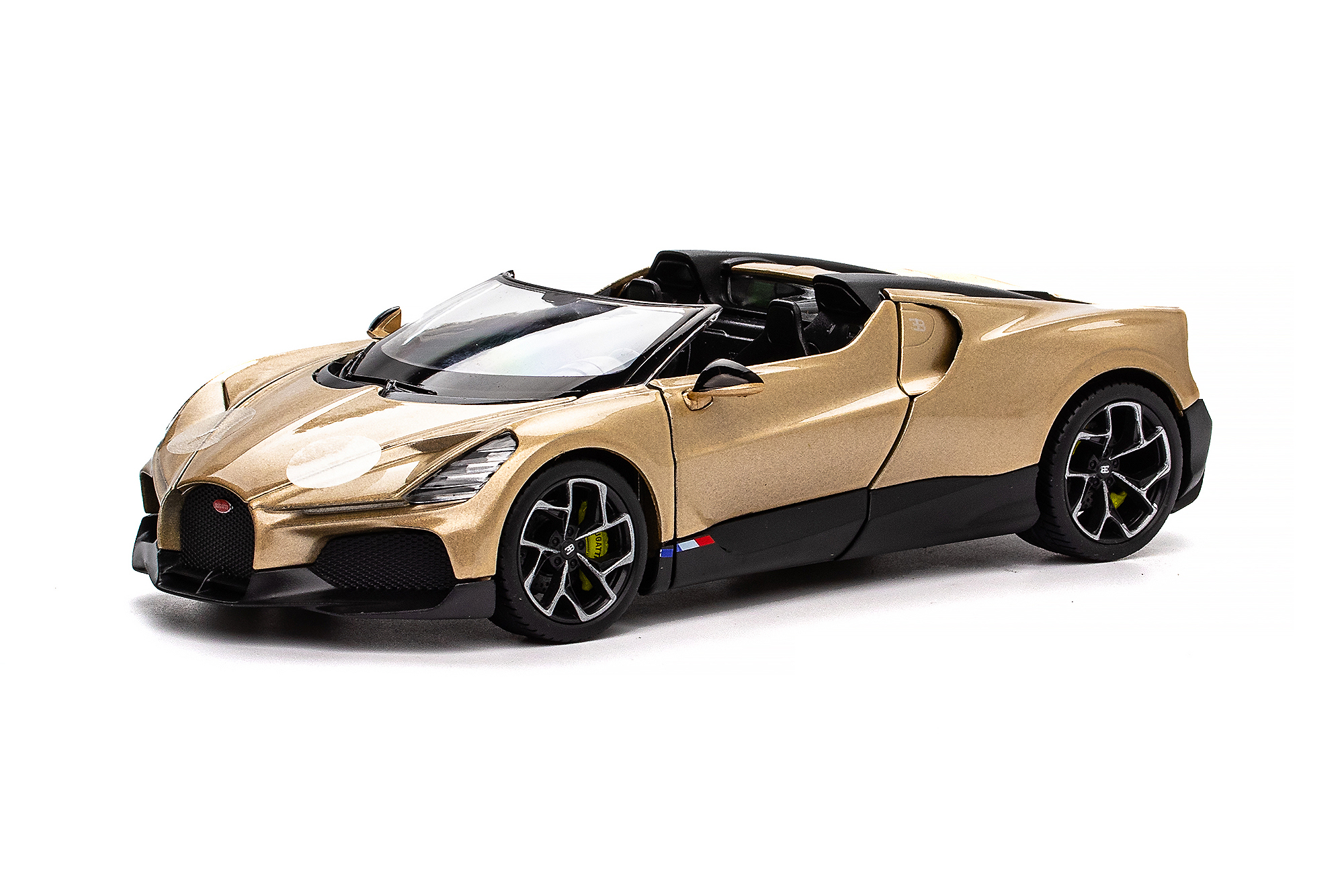BUGATTI W16 MISTRAL 2026 GOLDEN / БУГАТТИ W16 МИСТРАЛ ГОЛДЕН ЗОЛОТОЙ