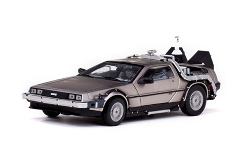 DELOREAN DMC 12 TIME MACHINE BACK TO THE FUTURE PART 2 1989