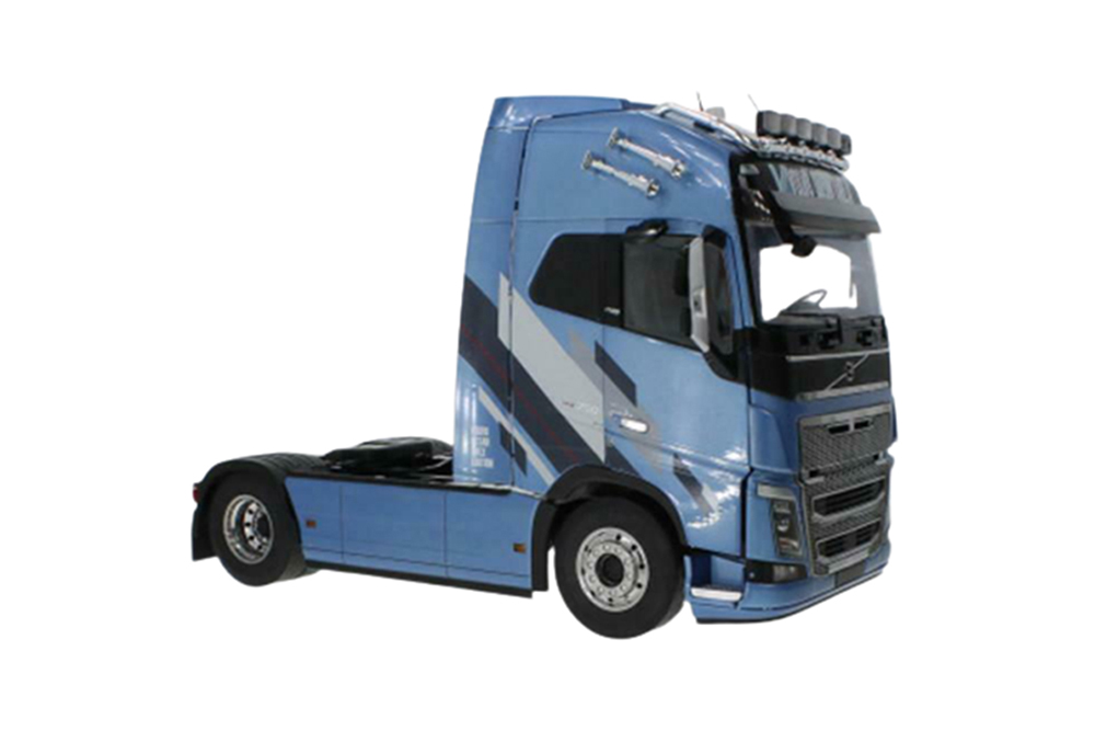 VOLVO FH16 750 XL CAB 2018 METALLIC LIGHT BLUE