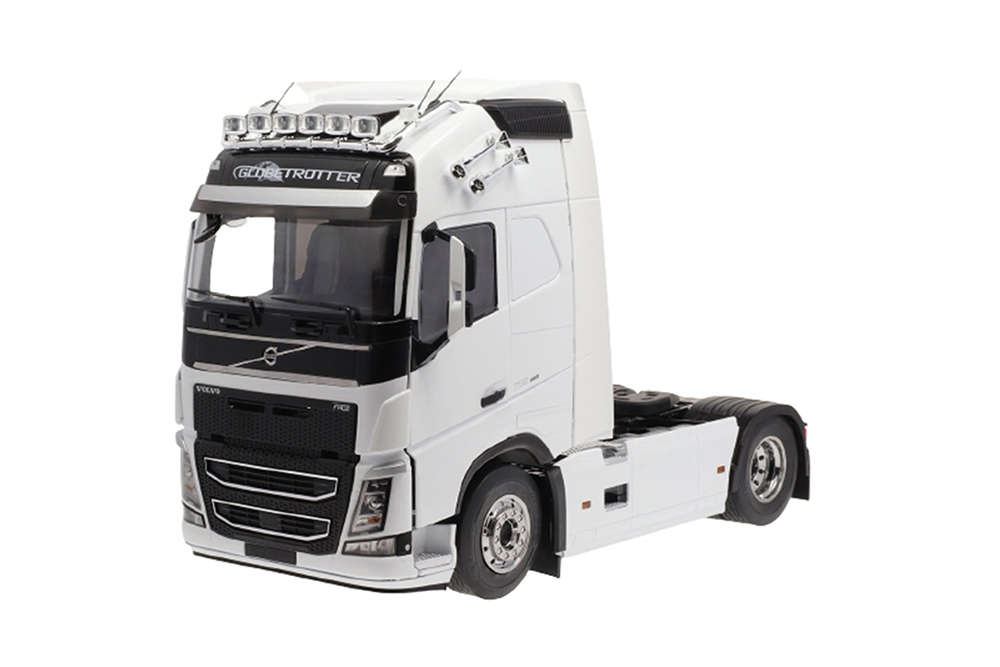 VOLVO FH16 750 XL CAB 2018 WHITE