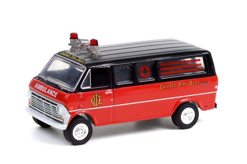 FORD CLUB WAGON AMBULANCE "CHICAGO FIRE DEPARTMENT" 1969 (ДЛИНА МОДЕЛИ 6-10 СМ)