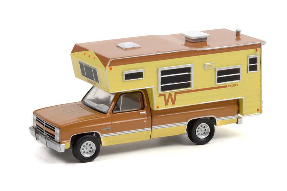 CHEVROLET C20 SILVERADO CAMPER SPECIAL WITH WINNEBAGO 1986 COPPER CANYON (ДЛИНА МОДЕЛИ 6-10 СМ)