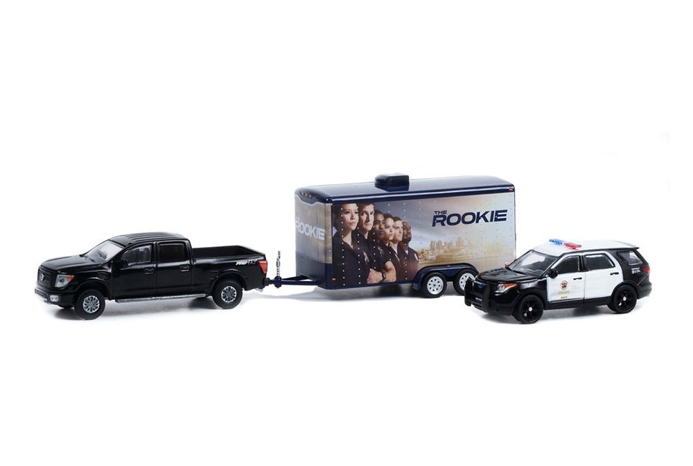 NISSAN TITAN PRO-4X 2020 ПИКАП С ПРИЦЕПОМ И FORD POLICE INTERCEPTOR UTILITY LOS ANGELES POLICE DEPARTMENT (LAPD) 2013 (ИЗ Т/C НОВИЧОК) (ДЛИНА МОДЕЛИ 6-10 СМ)