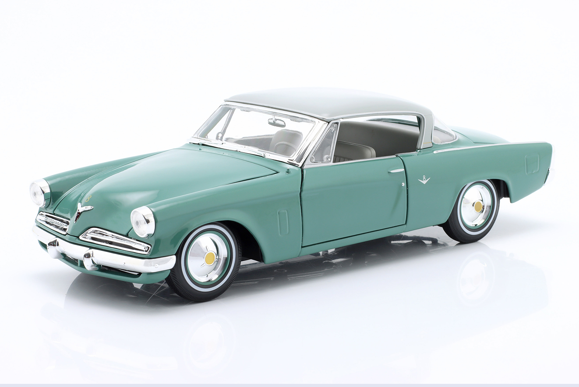 STUDEBAKER STARLINER 1953 MINT GREEN AND LIGHT GREY / СТУДЕБЕКЕР СТАРЛАЙНЕР 1953 МЯТНО-ЗЕЛЕНЫЙ СО СВЕТЛО-СЕРЫМ